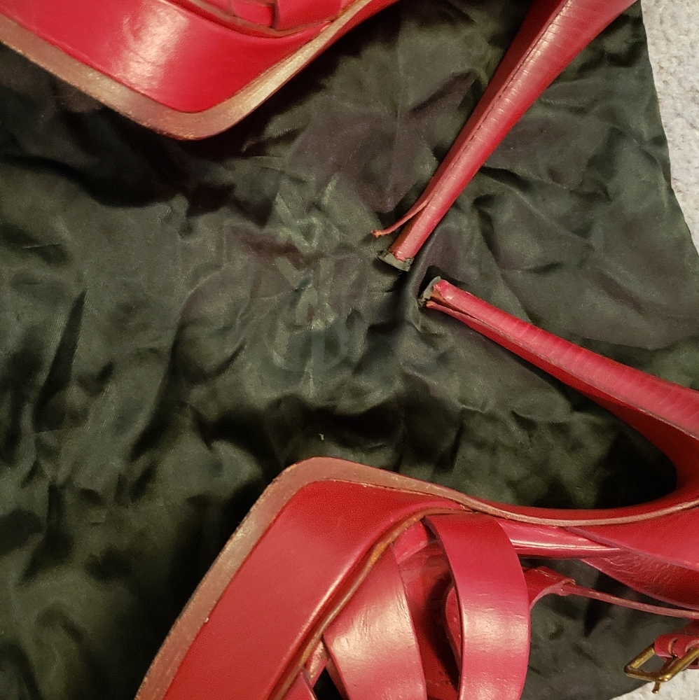 YSL TRIBUTE HEELS needs repair but in great shape.